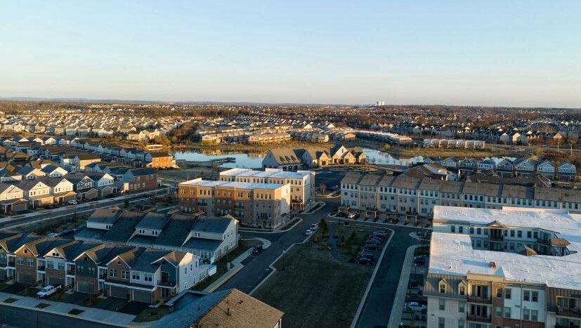 Living Near One Loudoun Dining, Shopping & Events